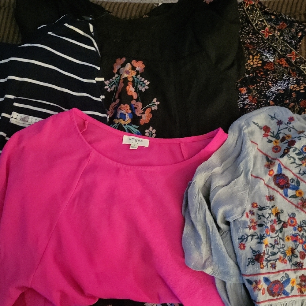 Umgee Lot Of 5...small/1 Med Tops And Longer Top/dresses